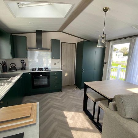 Riverwood Lodge New Quay Extérieur photo