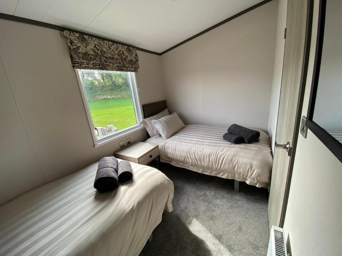 Riverwood Lodge New Quay Extérieur photo