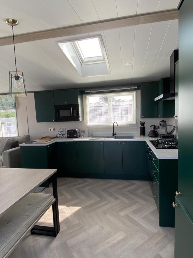 Riverwood Lodge New Quay Extérieur photo
